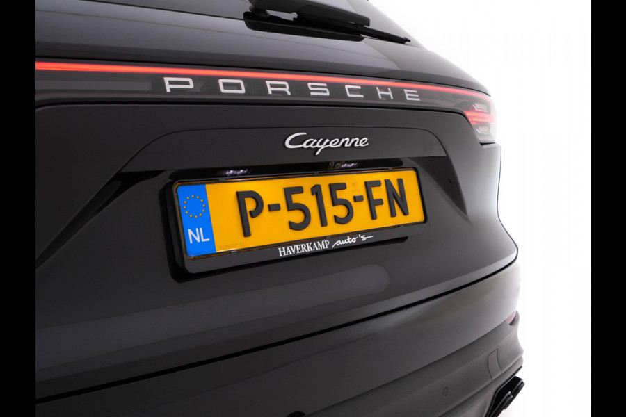 Porsche Cayenne 3.0 E-Hybrid (Plug-in) {SoH-100%} (INCL.BTW) *PANO | LEATHER | FULL-LED | SPORT-CHRONO | MEMORY-PACK | BOSE-SOUND | TOP-VIEW | HEATED-COMFORTSEATS | NAVI-FULLAMP | PRIVACY-GLASS | SHIFT-PADDLES | 22''ALU | TOWBAR*