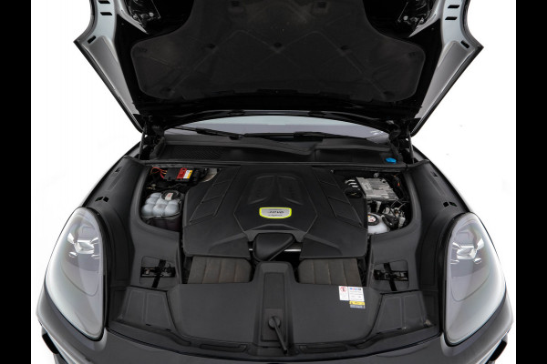 Porsche Cayenne 3.0 E-Hybrid (Plug-in) {SoH-100%} (INCL.BTW) *PANO | LEATHER | FULL-LED | SPORT-CHRONO | MEMORY-PACK | BOSE-SOUND | TOP-VIEW | HEATED-COMFORTSEATS | NAVI-FULLAMP | PRIVACY-GLASS | SHIFT-PADDLES | 22''ALU | TOWBAR*