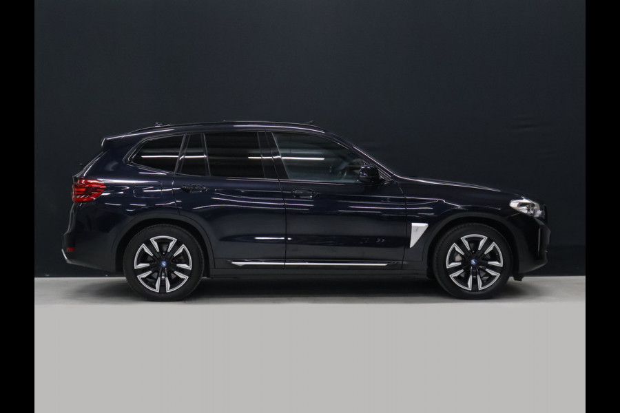 BMW iX3 High Executive 80 kWh [SOH 94%, PANO, ACC, APPLE CARPLAY, CAMERA, MEMORY SEATS, STOELVERWARMING, LED, DIGITAL DASH, DODEHOEKDETECTIE, DRAADLOOS LADEN, NIEUWSTAAT]