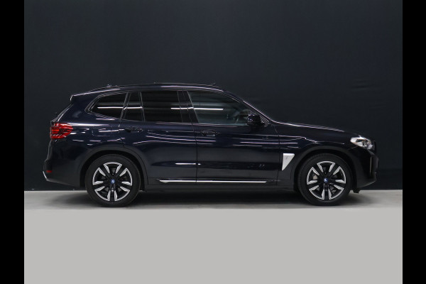BMW iX3 High Executive 80 kWh [SOH 94%, PANO, ACC, APPLE CARPLAY, CAMERA, MEMORY SEATS, STOELVERWARMING, LED, DIGITAL DASH, DODEHOEKDETECTIE, DRAADLOOS LADEN, NIEUWSTAAT]