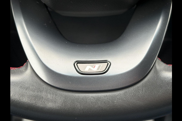 Hyundai Kona 1.0 T-GDI N Line | Trekhaak | Stoelventilatie & Verwarming | Elek. Verstelbare Stoel | Dodehoeksensoren | Camera |