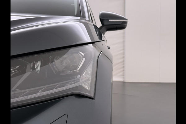 Škoda ENYAQ iV 80 SOH 90% Warmtepomp Adap.Cruise Camera Stuur+Stoelverwarming Blind Spot 3-Zone Ecc Navi Apple Carplay Android Auto Matrix Led  Assistentie Pakket Comfort-pakket Lane Assist P-Assist Lmv 20" Privacy Glas Pdc Isofix Origineel Nederlandse Auto Dealeronderhouden