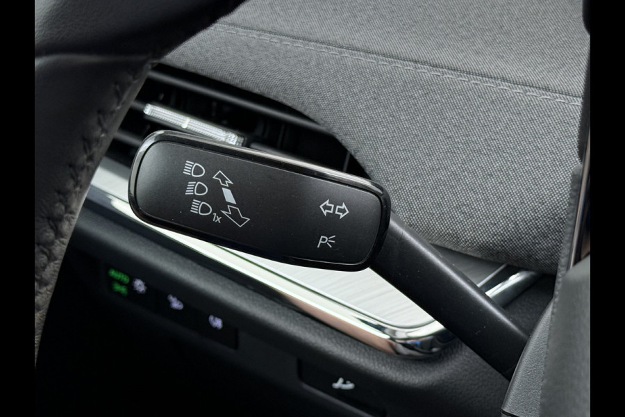 Škoda ENYAQ iV 80 SOH 90% Warmtepomp Adap.Cruise Camera Stuur+Stoelverwarming Blind Spot 3-Zone Ecc Navi Apple Carplay Android Auto Matrix Led  Assistentie Pakket Comfort-pakket Lane Assist P-Assist Lmv 20" Privacy Glas Pdc Isofix Origineel Nederlandse Auto Dealeronderhouden
