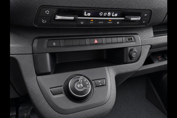 Citroën Jumpy 2.0 BlueHDI 120 XL Driver DC Imperiaal Trekhaak Navigatie Apple CarPlay Android Auto Camera Parkeerhulp Cruise Control Verwarmbare bestuurdersstoel Climate Control