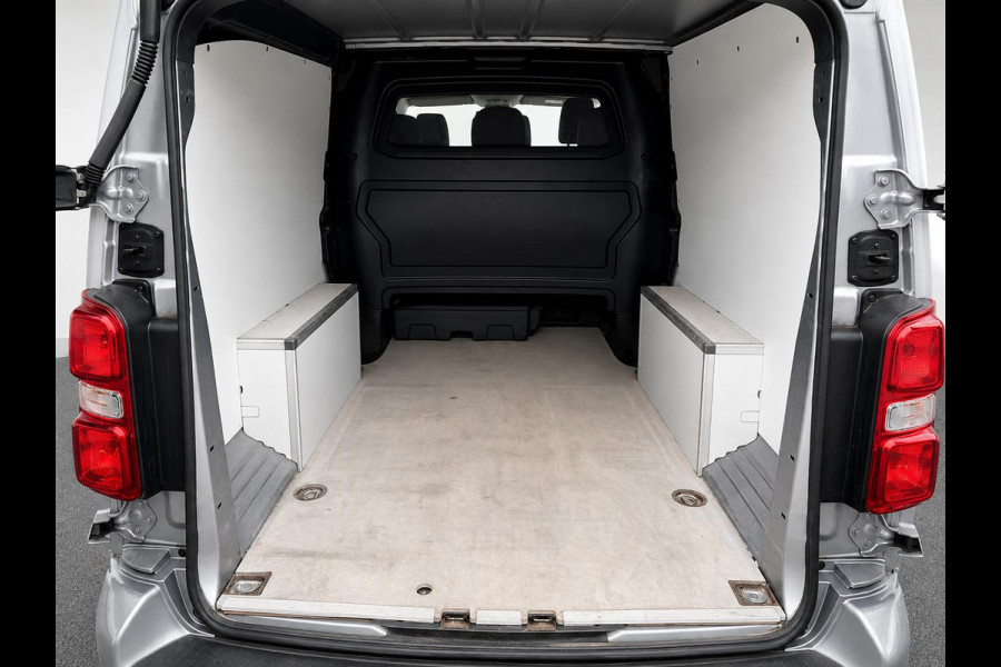 Citroën Jumpy 2.0 BlueHDI 120 XL Driver DC Imperiaal Trekhaak Navigatie Apple CarPlay Android Auto Camera Parkeerhulp Cruise Control Verwarmbare bestuurdersstoel Climate Control
