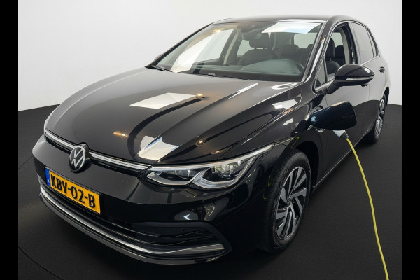 Volkswagen Golf 204PK eHybrid PHEV DSG STYLE CAMERA/CARPLAY/SFEERVERL.