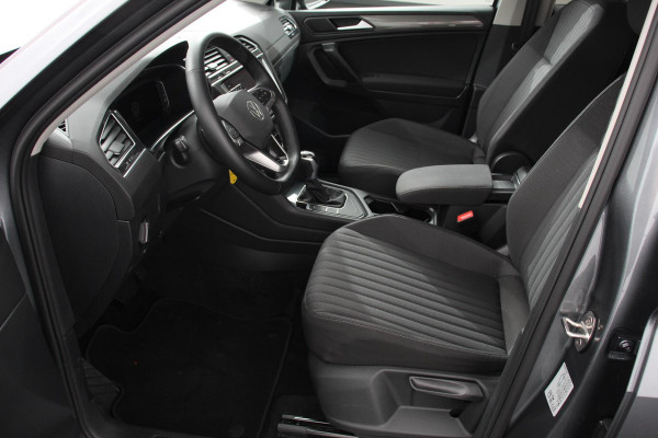 Volkswagen Tiguan Allspace 1.5 TSI DSG Life 7p. Navigatie Adaptieve Cruise Control Camera Elektrische Achterklep Elektrische Trekhaak Climate control Apple Carplay/ Android Auto