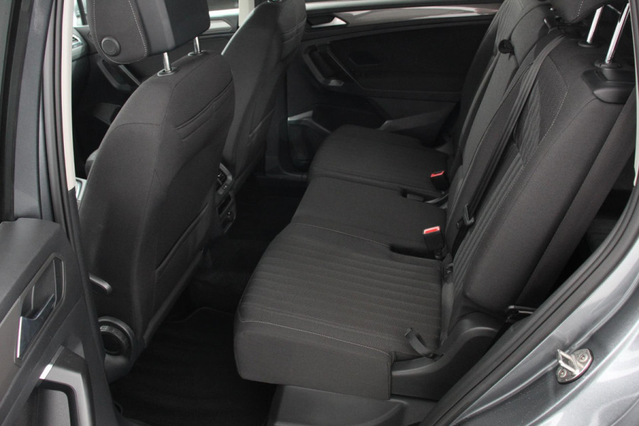 Volkswagen Tiguan Allspace 1.5 TSI DSG Life 7p. Navigatie Adaptieve Cruise Control Camera Elektrische Achterklep Elektrische Trekhaak Climate control Apple Carplay/ Android Auto