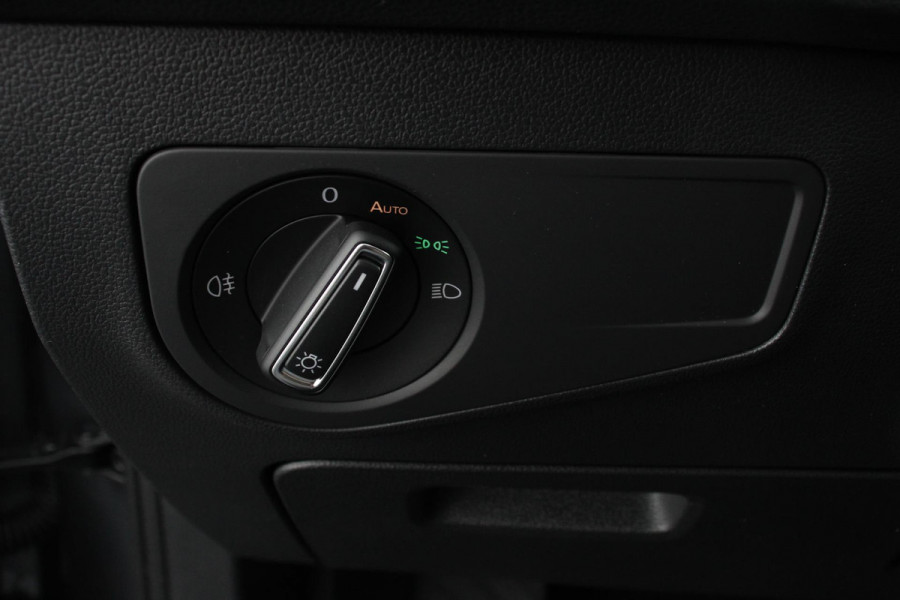 Volkswagen Tiguan Allspace 1.5 TSI DSG Life 7p. Navigatie Adaptieve Cruise Control Camera Elektrische Achterklep Elektrische Trekhaak Climate control Apple Carplay/ Android Auto