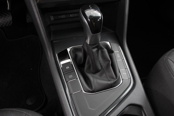 Volkswagen Tiguan Allspace 1.5 TSI DSG Life 7p. Navigatie Adaptieve Cruise Control Camera Elektrische Achterklep Elektrische Trekhaak Climate control Apple Carplay/ Android Auto