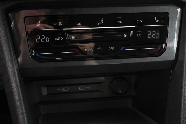 Volkswagen Tiguan Allspace 1.5 TSI DSG Life 7p. Navigatie Adaptieve Cruise Control Camera Elektrische Achterklep Elektrische Trekhaak Climate control Apple Carplay/ Android Auto