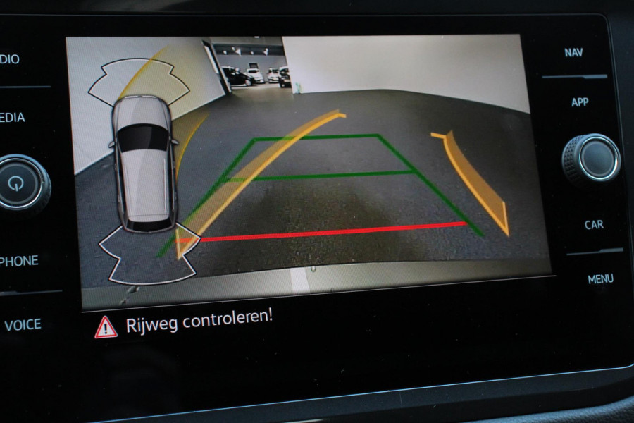 Volkswagen Tiguan Allspace 1.5 TSI DSG Life 7p. Navigatie Adaptieve Cruise Control Camera Elektrische Achterklep Elektrische Trekhaak Climate control Apple Carplay/ Android Auto
