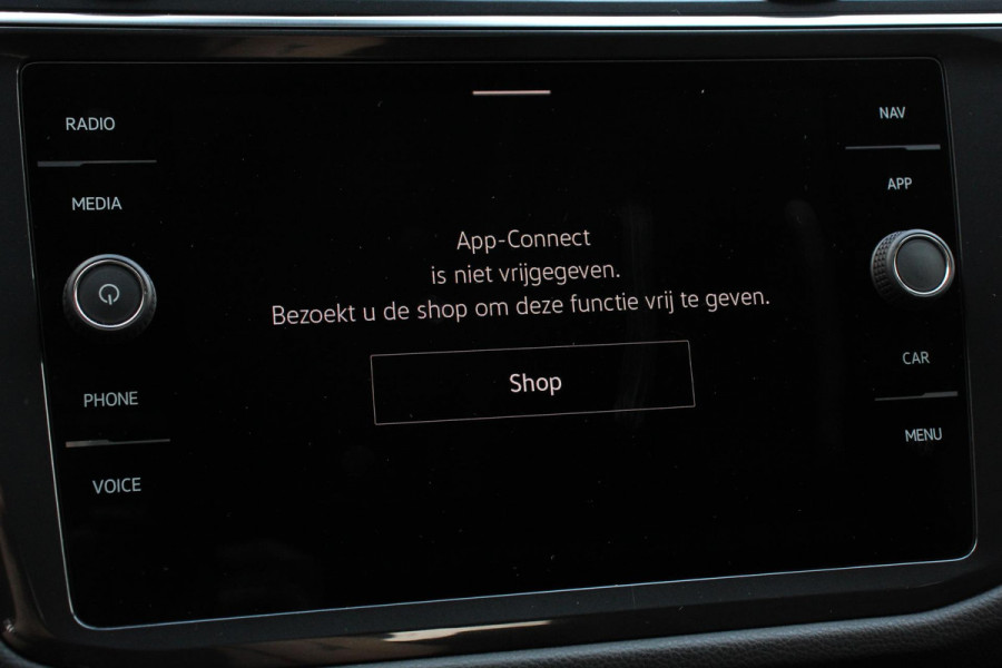 Volkswagen Tiguan Allspace 1.5 TSI DSG Life 7p. Navigatie Adaptieve Cruise Control Camera Elektrische Achterklep Elektrische Trekhaak Climate control Apple Carplay/ Android Auto