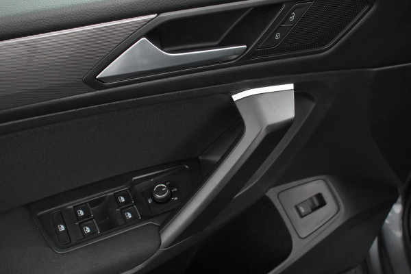 Volkswagen Tiguan Allspace 1.5 TSI DSG Life 7p. Navigatie Adaptieve Cruise Control Camera Elektrische Achterklep Elektrische Trekhaak Climate control Apple Carplay/ Android Auto
