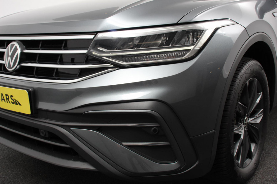 Volkswagen Tiguan Allspace 1.5 TSI DSG Life 7p. Navigatie Adaptieve Cruise Control Camera Elektrische Achterklep Elektrische Trekhaak Climate control Apple Carplay/ Android Auto
