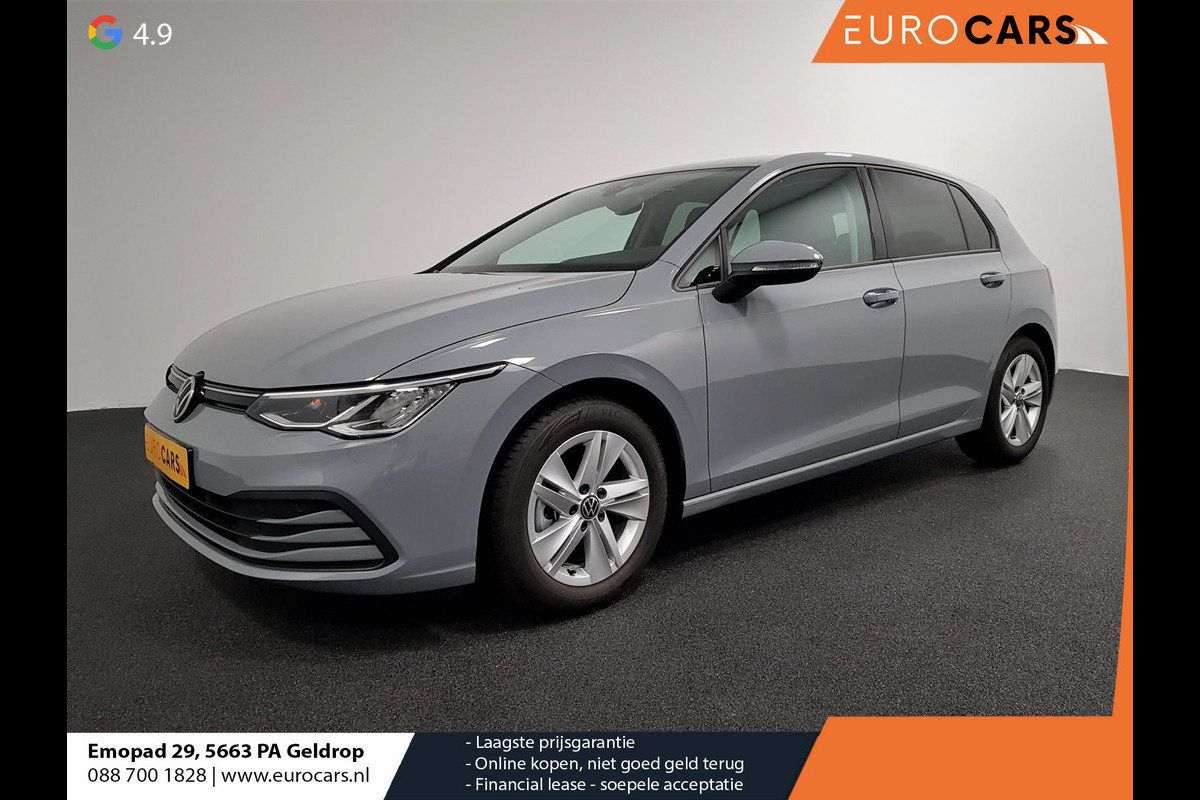 Volkswagen Golf 1.5 150pk eTSI Life DSG Navigatie Climate control Parkeer sensoren Stoelverwarming DAB Led Digitale Cockpit Lichtmetalen velgen Apple Carplay/ Android Auto