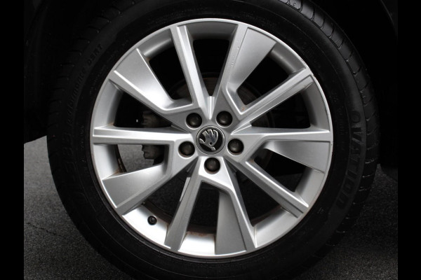 Škoda Kamiq 1.0 TSI 110pk DSG Style Navigatie Apple Carplay / Android auto Parkeersensor achter Cruise Control Verwarmbare voorstoelen Extra getint glas Climate Control