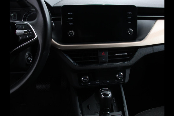 Škoda Kamiq 1.0 TSI 110pk DSG Style Navigatie Apple Carplay / Android auto Parkeersensor achter Cruise Control Verwarmbare voorstoelen Extra getint glas Climate Control