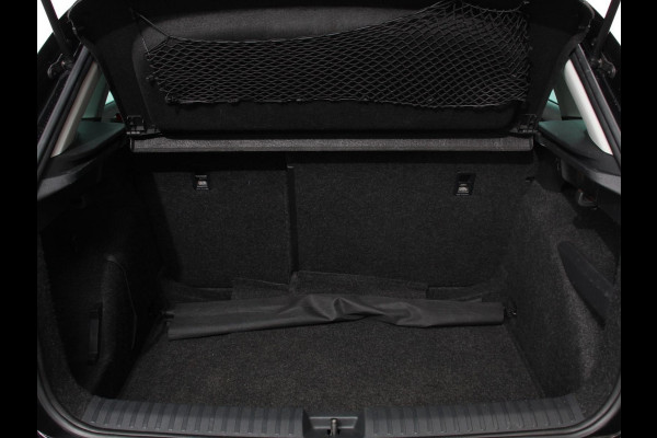 Škoda Kamiq 1.0 TSI 110pk DSG Style Navigatie Apple Carplay / Android auto Parkeersensor achter Cruise Control Verwarmbare voorstoelen Extra getint glas Climate Control