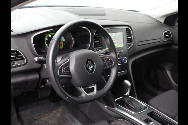 Renault Mégane Estate 1.3 TCe 140pk Automaat Limited Navigatie Climate Control Cruise Control Lichtmetalen velgen Parkeer sensoren