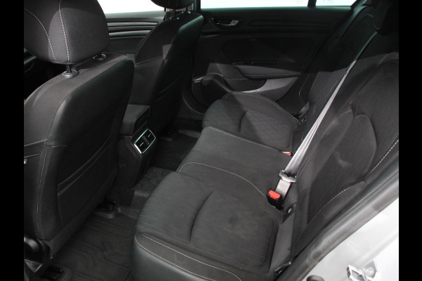 Renault Mégane Estate 1.3 TCe 140pk Automaat Limited Navigatie Climate Control Cruise Control Lichtmetalen velgen Parkeer sensoren