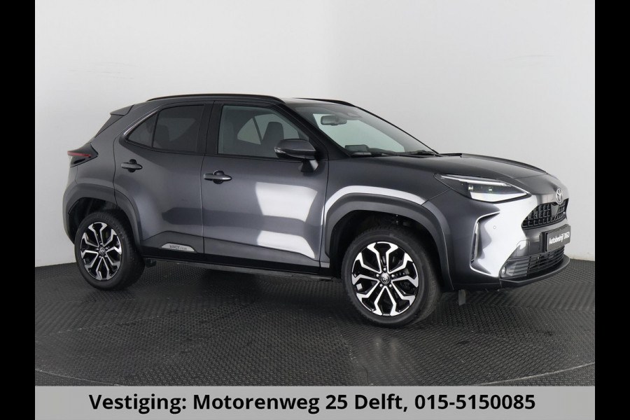 Toyota Yaris Cross 1.5 HYBRIDE DYNAMIC LUXERY GARANTIE TOT 2035 DODE HOEK DETECTIE. NAVIGATIE . PARKEERSENSOREN VOOR & ACHTER . STOEL/STUUR VERWARMING .