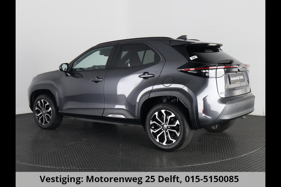 Toyota Yaris Cross 1.5 HYBRIDE DYNAMIC LUXERY GARANTIE TOT 2035 DODE HOEK DETECTIE. NAVIGATIE . PARKEERSENSOREN VOOR & ACHTER . STOEL/STUUR VERWARMING .
