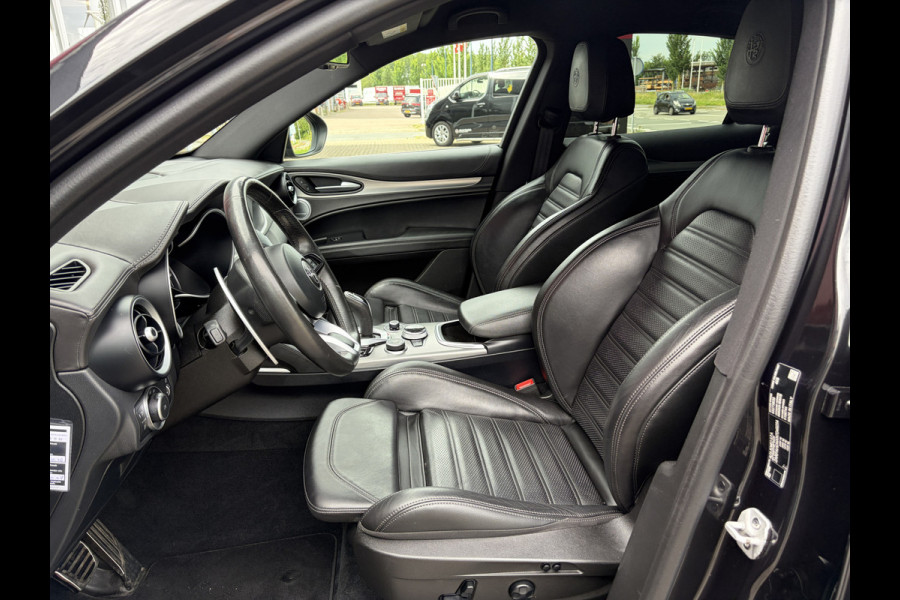 Alfa Romeo Stelvio 2.0 T AWD Veloce | Harman-Kardon | Camera | trekhaak afneembaar