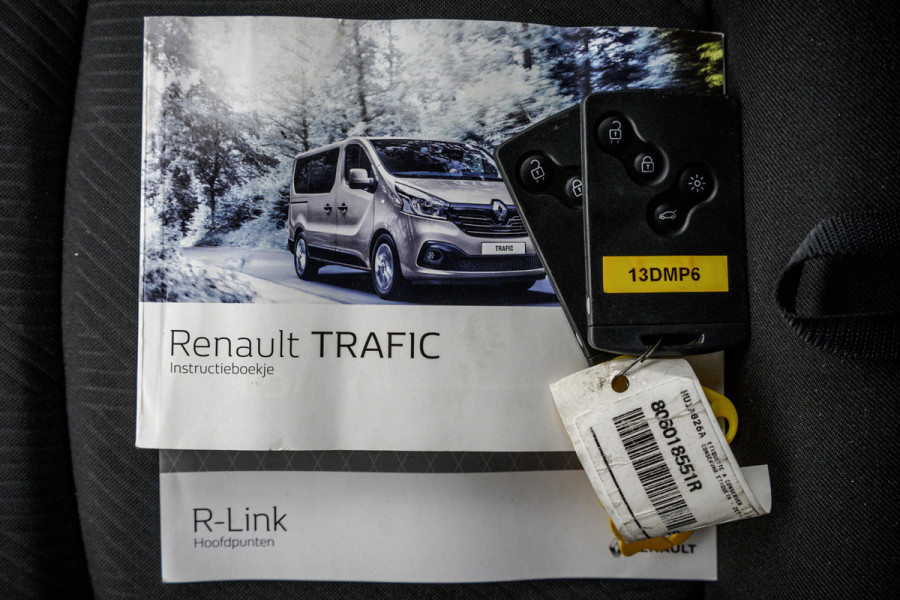 Renault Trafic Passenger **1.6 dCi 9-Pers L2H1 | Incl. BPM, BTW vrij | R-Link | Navi | A/C | Cruise | PDC | MF Stuur | Start / Stop**