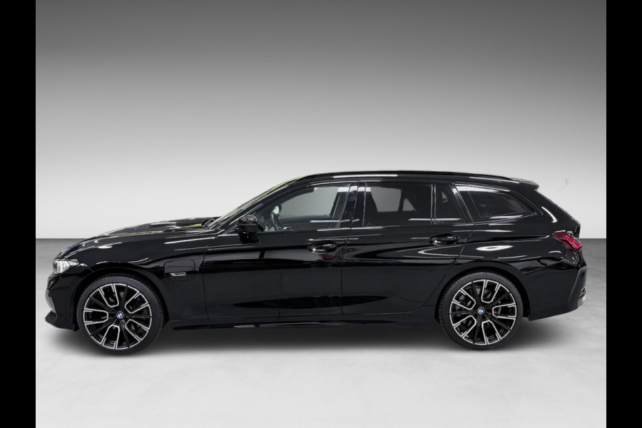BMW 3 Serie Touring 320e SPORT FACELIFT 19'' SOH-TEST/NAVI/LED/DAB/CARPLAY/ECC/PDC/CRUISE/V-COCKPIT/LEDER///