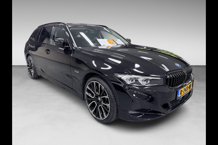 BMW 3 Serie Touring 320e SPORT FACELIFT 19'' SOH-TEST/NAVI/LED/DAB/CARPLAY/ECC/PDC/CRUISE/V-COCKPIT/LEDER///