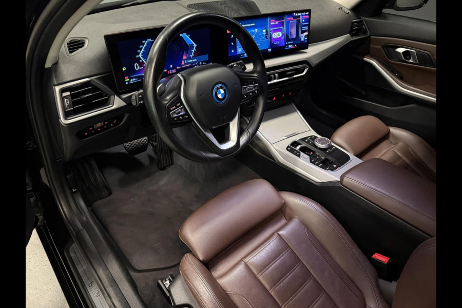 BMW 3 Serie Touring 320e SPORT FACELIFT 19'' SOH-TEST/NAVI/LED/DAB/CARPLAY/ECC/PDC/CRUISE/V-COCKPIT/LEDER///