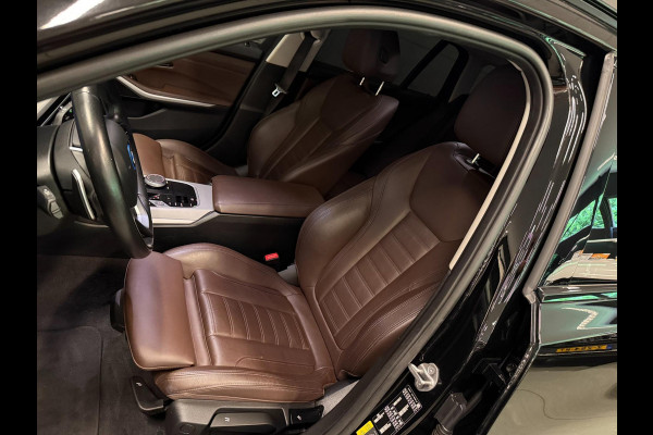 BMW 3 Serie Touring 320e SPORT FACELIFT 19'' SOH-TEST/NAVI/LED/DAB/CARPLAY/ECC/PDC/CRUISE/V-COCKPIT/LEDER///