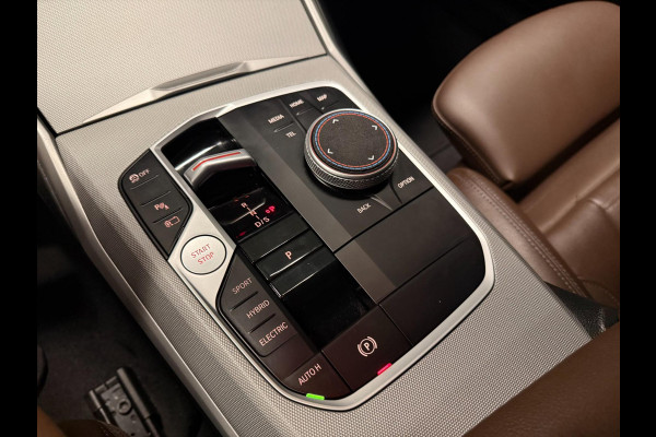 BMW 3 Serie Touring 320e SPORT FACELIFT 19'' SOH-TEST/NAVI/LED/DAB/CARPLAY/ECC/PDC/CRUISE/V-COCKPIT/LEDER///