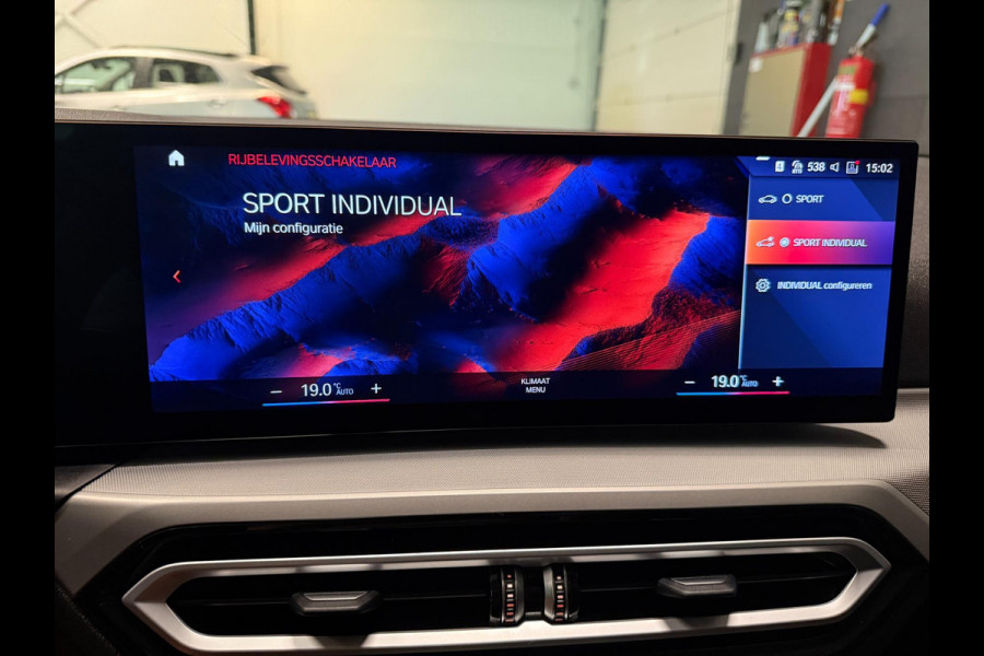 BMW 3 Serie Touring 320e SPORT FACELIFT 19'' SOH-TEST/NAVI/LED/DAB/CARPLAY/ECC/PDC/CRUISE/V-COCKPIT/LEDER///