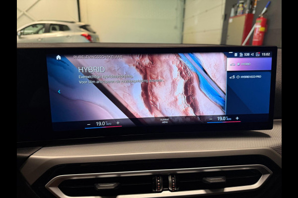 BMW 3 Serie Touring 320e SPORT FACELIFT 19'' SOH-TEST/NAVI/LED/DAB/CARPLAY/ECC/PDC/CRUISE/V-COCKPIT/LEDER///