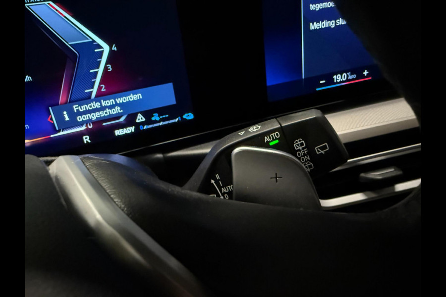 BMW 3 Serie Touring 320e SPORT FACELIFT 19'' SOH-TEST/NAVI/LED/DAB/CARPLAY/ECC/PDC/CRUISE/V-COCKPIT/LEDER///