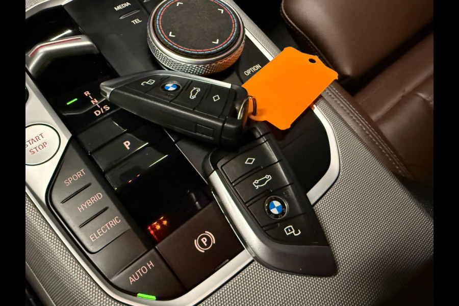BMW 3 Serie Touring 320e SPORT FACELIFT 19'' SOH-TEST/NAVI/LED/DAB/CARPLAY/ECC/PDC/CRUISE/V-COCKPIT/LEDER///