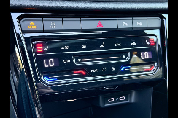 Volkswagen T-Roc 1.5 TSI 3x R-Line Pano/AppleCar/Keyless