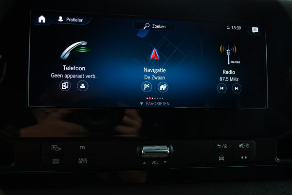 Mercedes-Benz Sprinter 319 1.9 CDI L2H2 RWD PB Edition 360 Camera, Cruise, Carplay, 2 x Schuifdeur, LED, 190pk, 2 x Geveerde stoel, 10,5'' Mbux, Stoelverwarming, Automaat, Uniek!