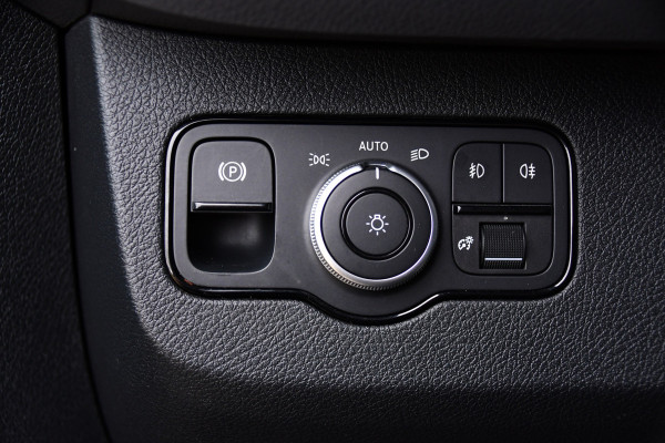 Mercedes-Benz Sprinter 319 1.9 CDI L2H2 RWD PB Edition 360 Camera, Cruise, Carplay, 2 x Schuifdeur, LED, 190pk, 2 x Geveerde stoel, 10,5'' Mbux, Stoelverwarming, Automaat, Uniek!