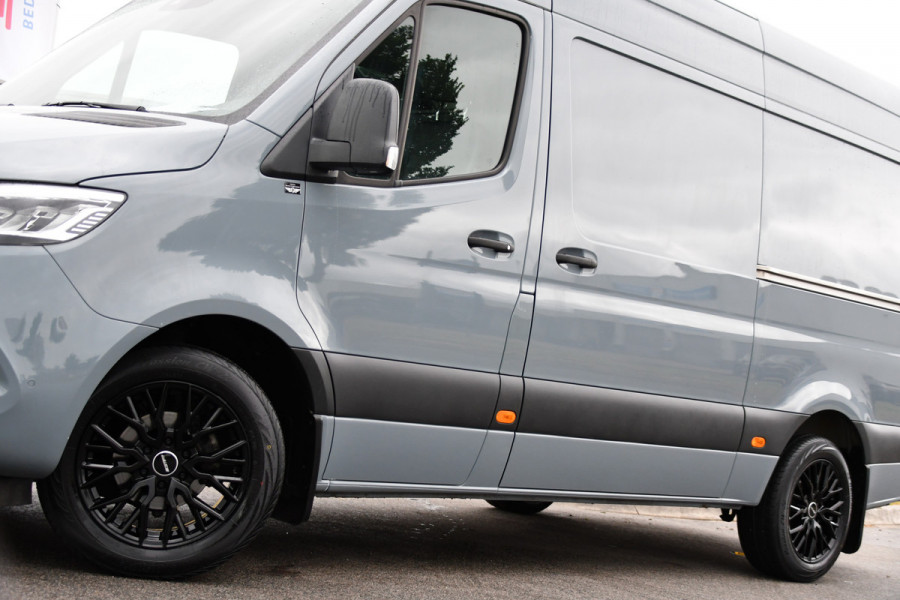 Mercedes-Benz Sprinter 319 1.9 CDI L2H2 RWD PB Edition 360 Camera, Cruise, Carplay, 2 x Schuifdeur, LED, 190pk, 2 x Geveerde stoel, 10,5'' Mbux, Stoelverwarming, Automaat, Uniek!