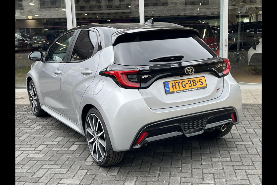 Toyota Yaris 1.5 Hybrid 130 GR Sport | Eerste eigenaar, Keyless entry, 18 inch, Groot scherm, LED, Climate control, CarPlay/Android Auto