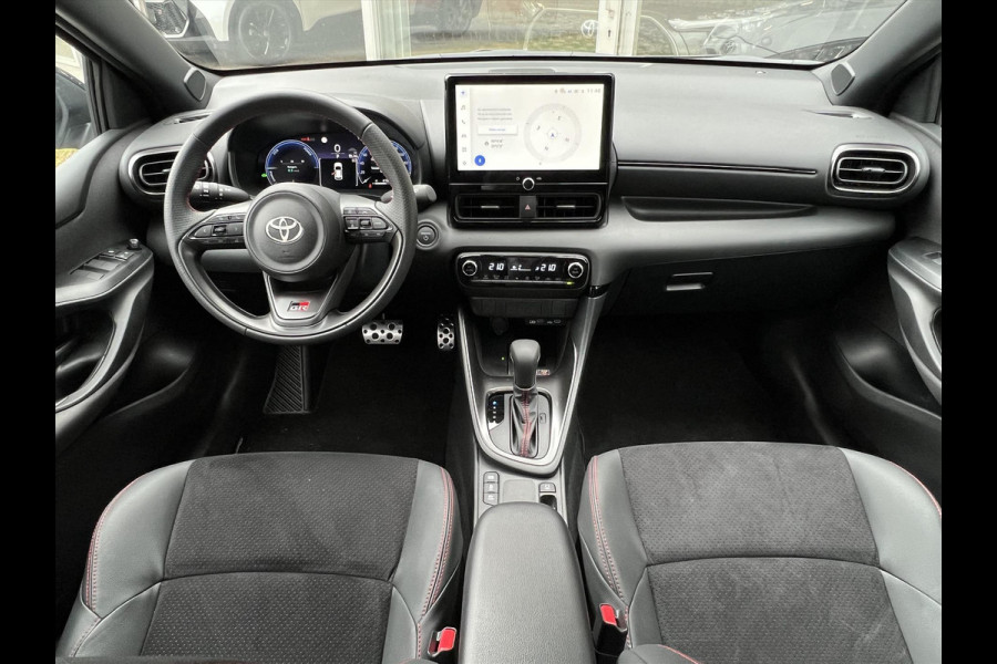 Toyota Yaris 1.5 Hybrid 130 GR Sport | Eerste eigenaar, Keyless entry, 18 inch, Groot scherm, LED, Climate control, CarPlay/Android Auto