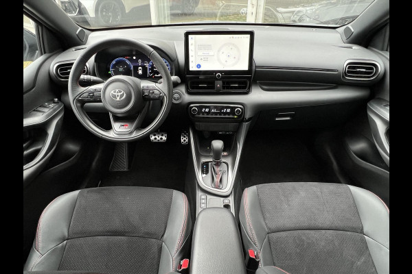 Toyota Yaris 1.5 Hybrid 130 GR Sport | Eerste eigenaar, Keyless entry, 18 inch, Groot scherm, LED, Climate control, CarPlay/Android Auto