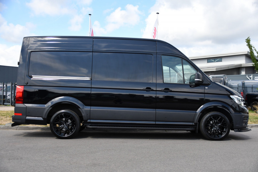 Volkswagen Crafter 35 2.0 TDI L3H3 Black Edition Camera, Carplay, LED, 177pk, Automaat, Standkachel, Geveerde stoel, Uniek!