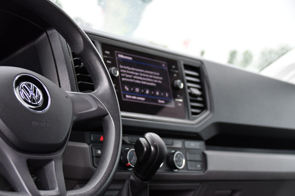 Volkswagen Crafter 35 2.0 TDI L3H3 Black Edition Camera, Carplay, LED, 177pk, Automaat, Standkachel, Geveerde stoel, Uniek!