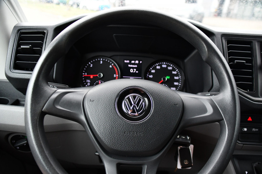 Volkswagen Crafter 35 2.0 TDI L3H3 Black Edition Camera, Carplay, LED, 177pk, Automaat, Standkachel, Geveerde stoel, Uniek!