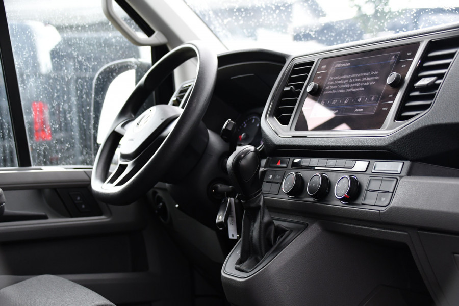 Volkswagen Crafter 35 2.0 TDI L3H3 Black Edition Camera, Carplay, LED, 177pk, Automaat, Standkachel, Geveerde stoel, Uniek!