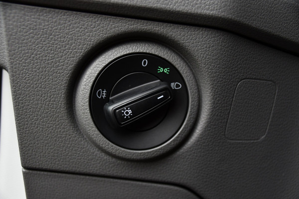 Volkswagen Crafter 35 2.0 TDI L3H3 Black Edition Camera, Carplay, LED, 177pk, Automaat, Standkachel, Geveerde stoel, Uniek!